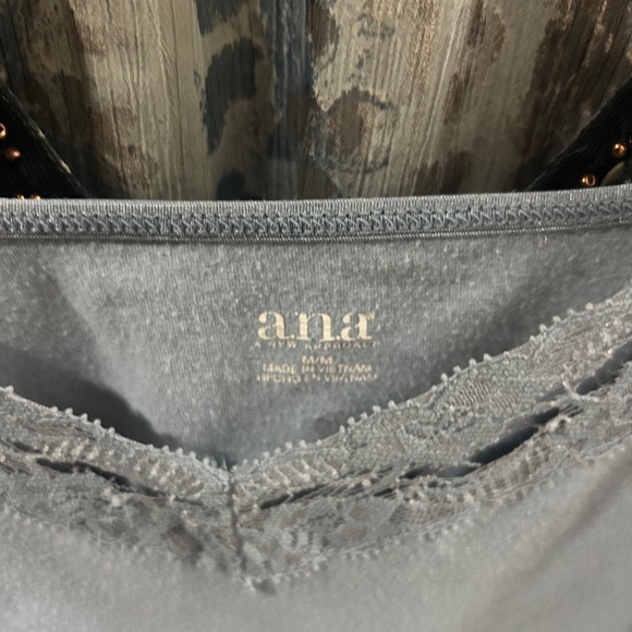 Beautiful beaded top with free cami - Picture 5 of 5